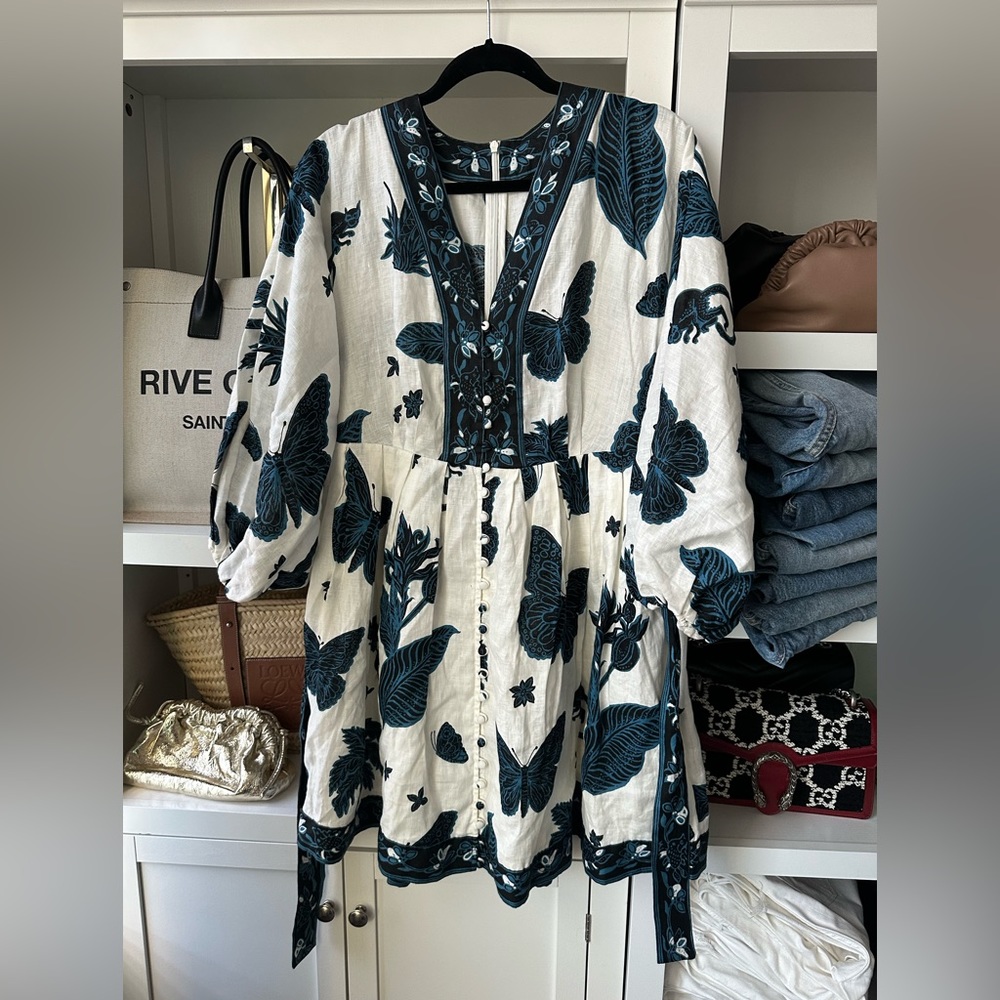 Mini dress